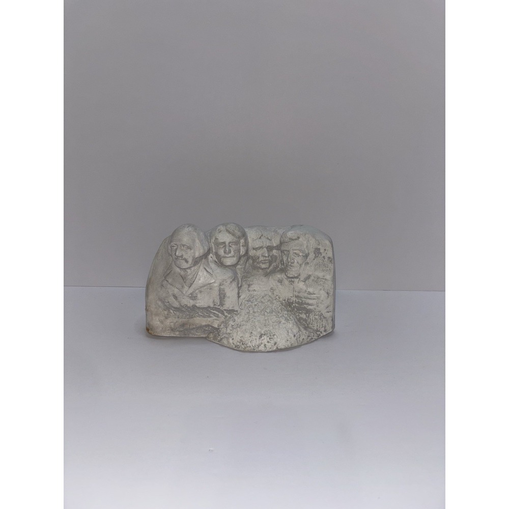 Mount Rushmore Sandstone Carved Sculpture Souvenir Small